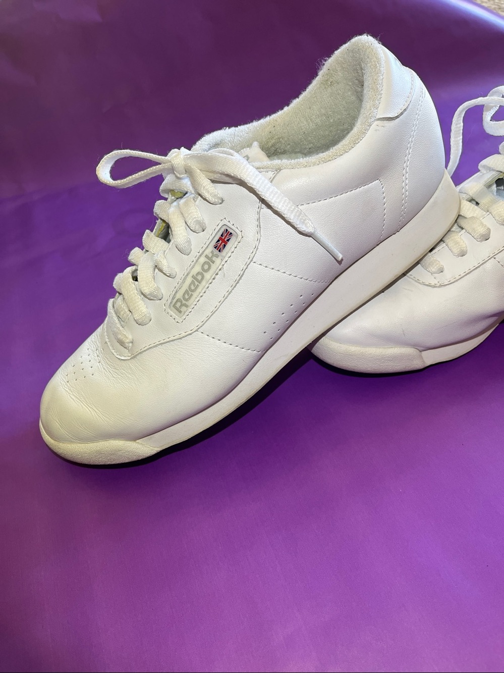 Women’s Vintage 1999 Reebok Princess White Leather Sneakers, in new condition.